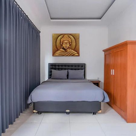 Ceria Guesthouse Seminyak Mitra Reddoorz Dış mekan fotoğraf