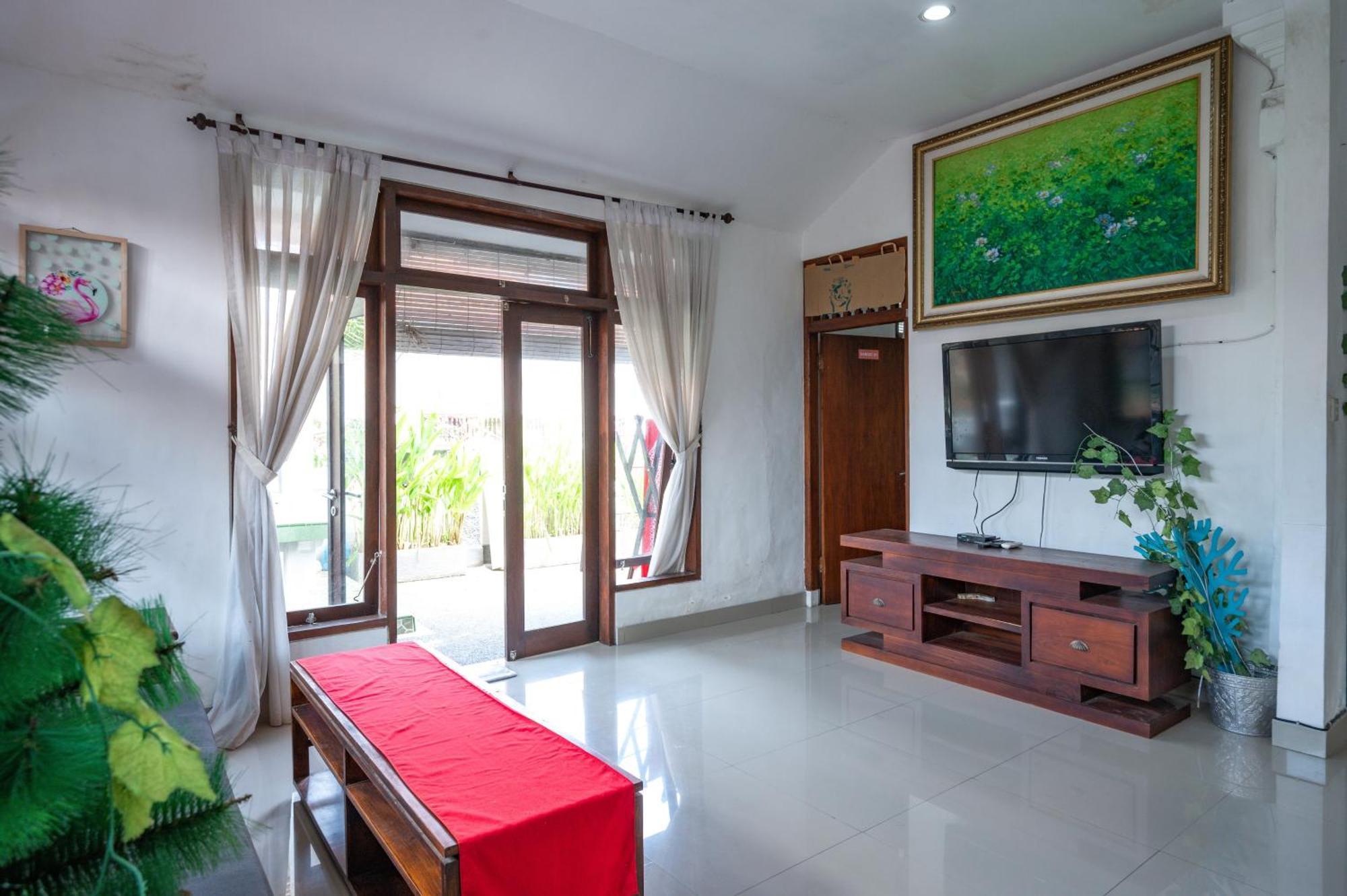 Ceria Guesthouse Seminyak Mitra Reddoorz Dış mekan fotoğraf