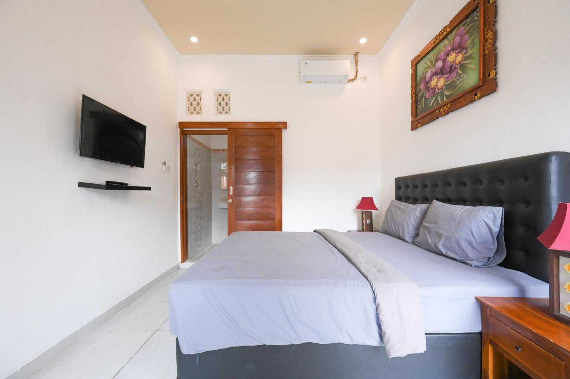 Ceria Guesthouse Seminyak Mitra Reddoorz Dış mekan fotoğraf