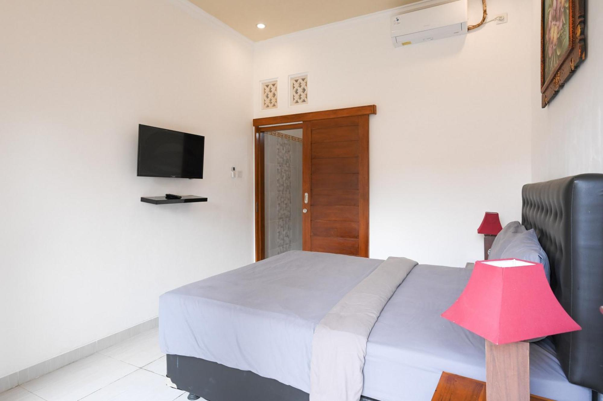 Ceria Guesthouse Seminyak Mitra Reddoorz Dış mekan fotoğraf